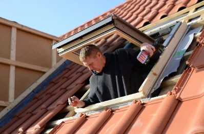 Pose de fenêtres de toit Velux à Omelmont